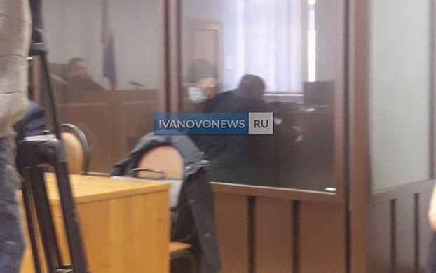 В Иванове следствие ходатайствует об аресте блогера Серова, обвиняемого в истязании ребенка