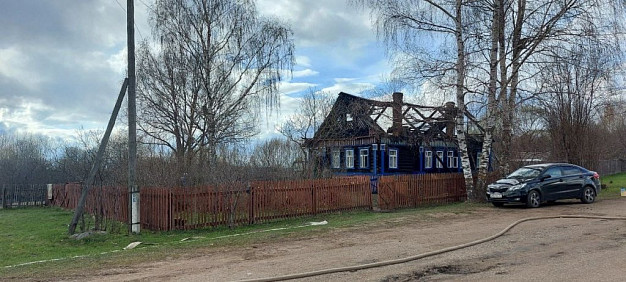 В деревне Данильцево сгорели два дома и две хозпостройки