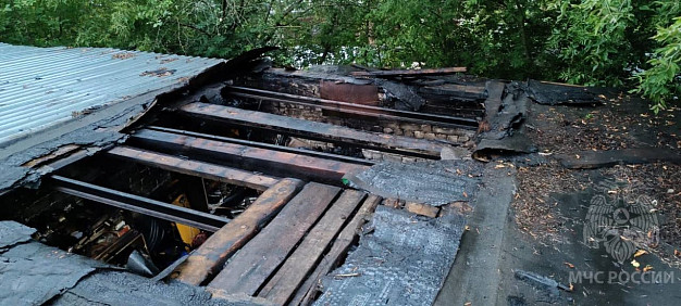 На улице Огородной в Иванове сгорели гаражи