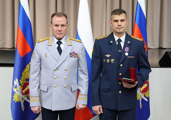  Сотрудник ивановского УФСИН награжден медалью за охрану общественного порядка 