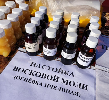 В Палехе на ярмарке можно купить "Патриота", "Президента" и настойку моли