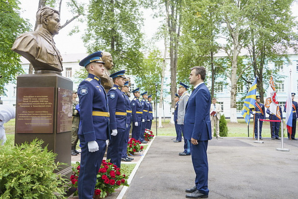 На Северном аэродроме открыли  Аллею Российской Славы